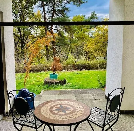 Schoene Mit Waldblick In * Dillenburg