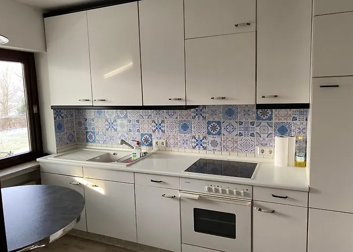 Schoene Mit Waldblick In Apartamento Dillenburg